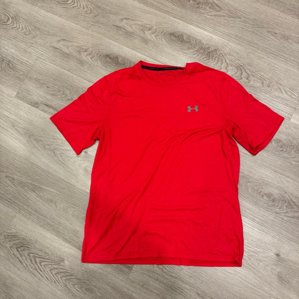 Under Armour Men's Vibrant Red Short Sleeve Tee